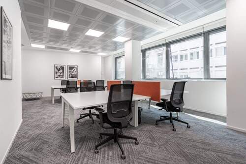 Property Image 1 - Coworking-Bereich in Regus The Squaire Business Center