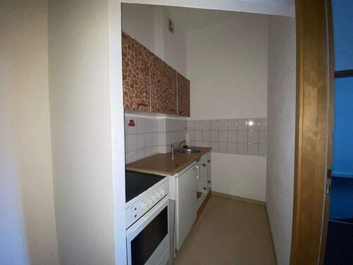 Kleine Küche mit Pantryküche - 