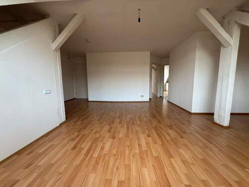 Wohnzimmer - 2 Zimmer Etagenwohnung in Dresden