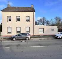 Dreifamilienhaus plus Baureserve in zentraler Lage - Langenfeld Immigrath