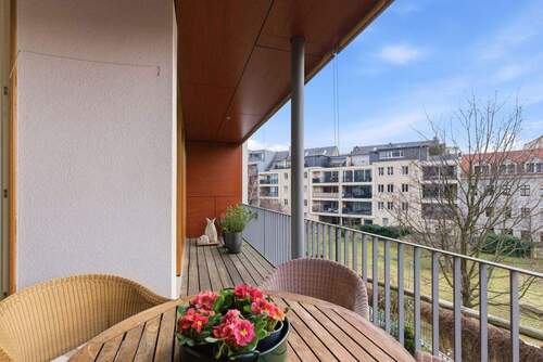 Loggia - 4 Zimmer Etagenwohnung in Dresden