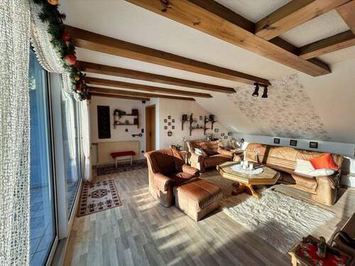 Blick ins Wohnzimmer im DG aus Richtung Esszimmer - 