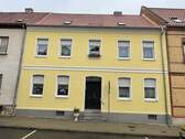 Vorderansicht - Reihen-Stadthaus in Aschersleben als Wohnobjekt mit möglichem Gewerbeanteil oder als 2-Generationen-Haus
