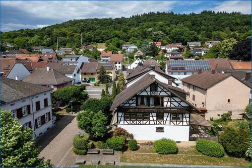 Luftbild - 6 Zimmer Einfamilienhaus zum Kaufen in Gailingen am Hochrhein