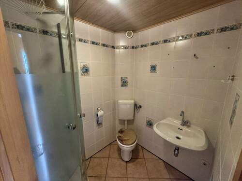 Badezimmer Erdgeschoss - 