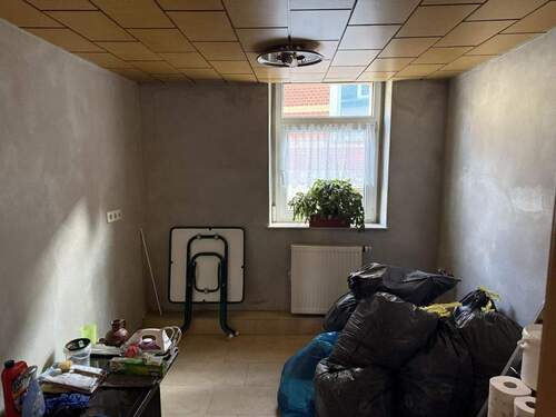 Zimmer im EG (als Küche nutzbar) - 