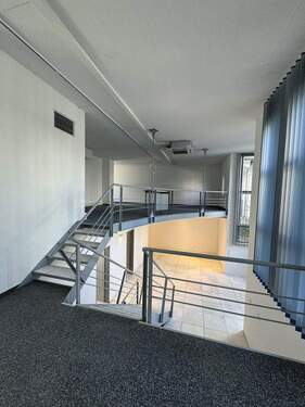 Galerie und Luftraum - 