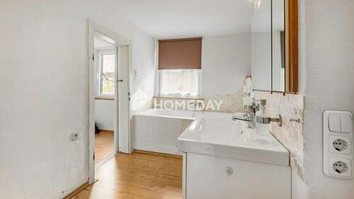 1. OG Badezimmer 2 - 