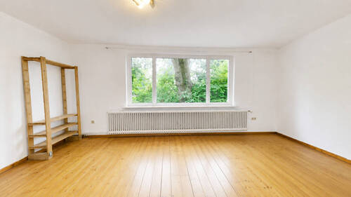 Wohnzimmer - 6 Zimmer Einfamilienhaus in Weener