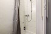 Dusche 1. OG hinten - 