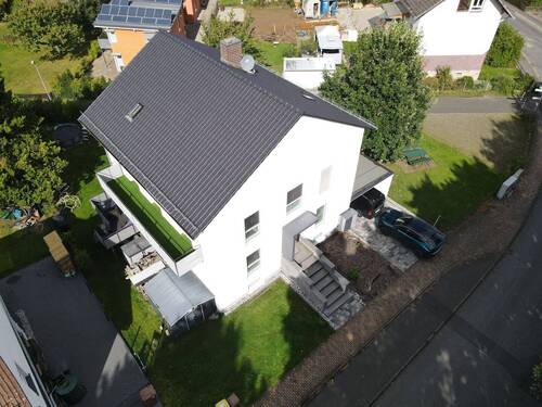 Hausorderseite - 9 Zimmer Einfamilienhaus zum Kaufen in Nieste