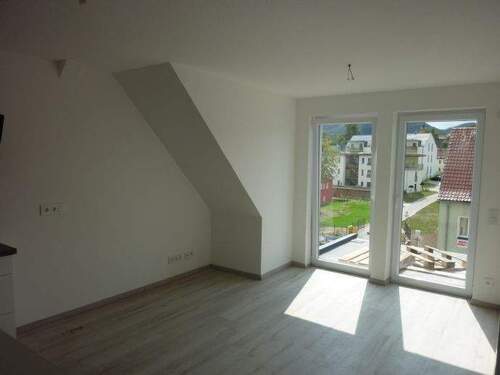 Wohnen - 3 Zimmer Etagenwohnung zur Miete in Saalfeld/Saale