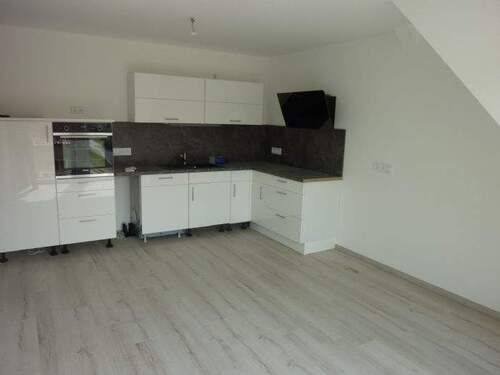 offene Küche - 3 Zimmer Etagenwohnung in Saalfeld/Saale