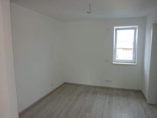 Essen/Wohnen - Etagenwohnung mit 85,00 m² in Saalfeld/Saale zur Miete