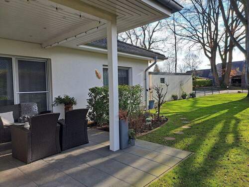 Gemütliche, überdachte Terrasse - 