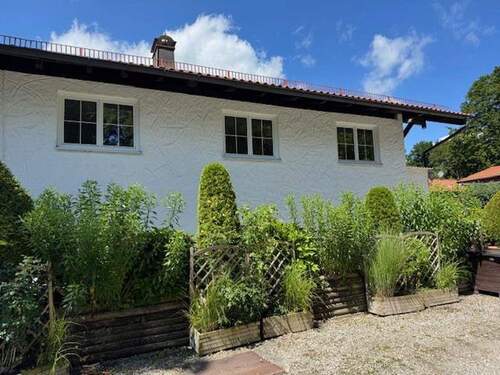 Ansicht von Osten - 5 Zimmer Etagenwohnung zur Miete in Berg