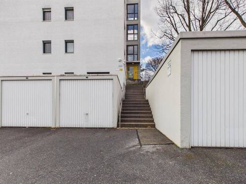 Zugang zum Hauseingang - 