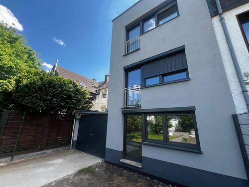Rückansicht - 6 Zimmer Reihenmittelhaus in Bergisch Gladbach