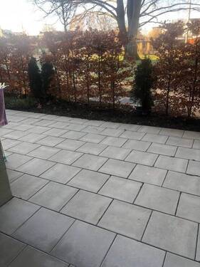 Terrasse mit Gartenanteil - 