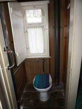 WC EG - 