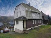 Seitenansicht - Einfamilienhaus mit 130,00 m² in Klingenthal zum Kaufen