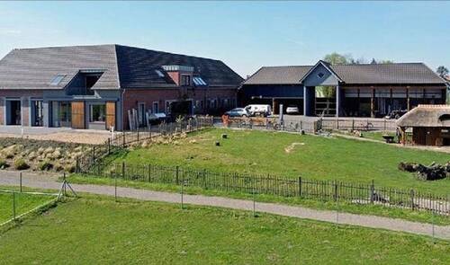 Bild 1 - Provisionsfrei Exklusiver Vierkanthof Nähe Düsseldorf