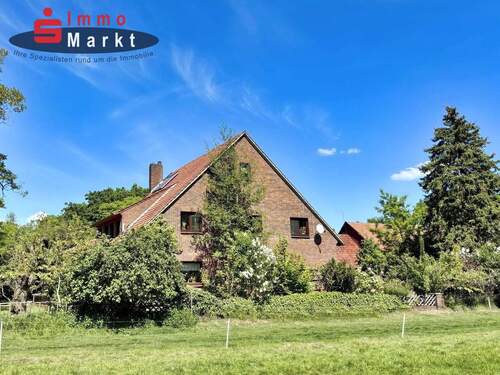 Wohnhaus Seitenansicht - 