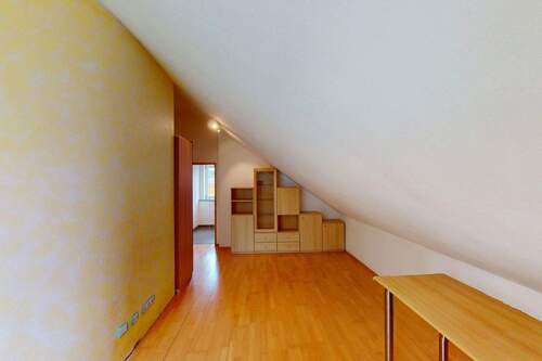 Schlafzimmer/Hobbyraum2 DG - 