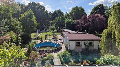 Garten mit Pool - 