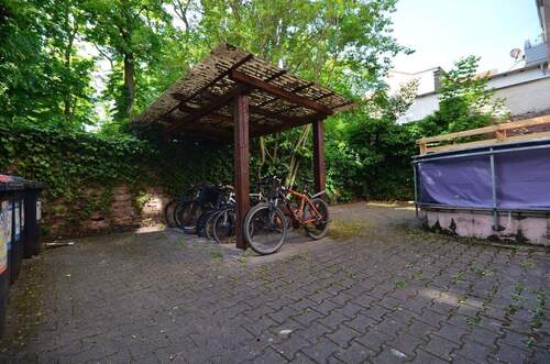 Hof.JPG - Etagenwohnung mit 83,70 m² in Karlsruhe zum Kaufen