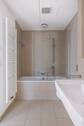 Bad mit Wanne - 