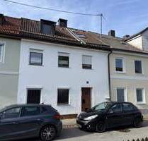 renovierungsbedürftiges Reihenmittelhaus am Gögerl in Weilheim mit Garten und Holzhütte - Weilheim in Oberbayern