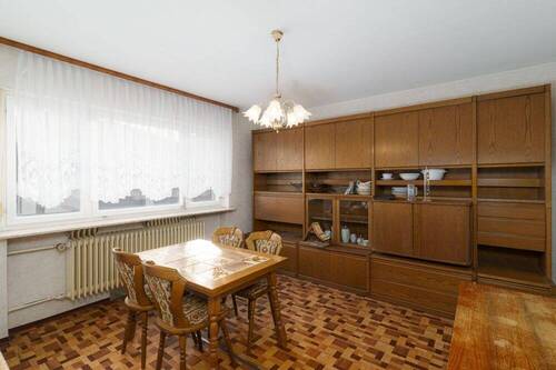 Wohnzimmer EG - 8 Zimmer Mehrfamilienhaus, Wohnhaus zum Kaufen in Karlstadt / Gambach