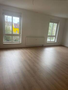 02 Wohnen - 2 Zimmer Etagenwohnung in Plauen