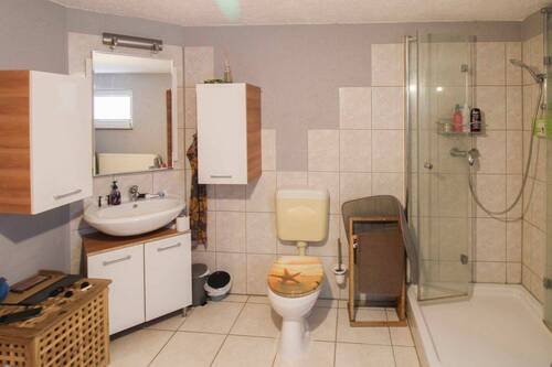 09. Familienbad_ Waschküche Souterrain - 