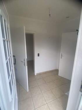 Ansicht Haustüre-1.jpg - 4 Zimmer Mehrfamilienhaus, Wohnhaus in Buxtehude