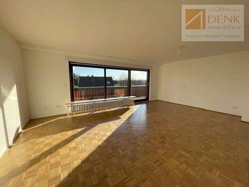 Wohnbereich, Bild 1 - 5 Zimmer Etagenwohnung zur Miete in Buchbrunn