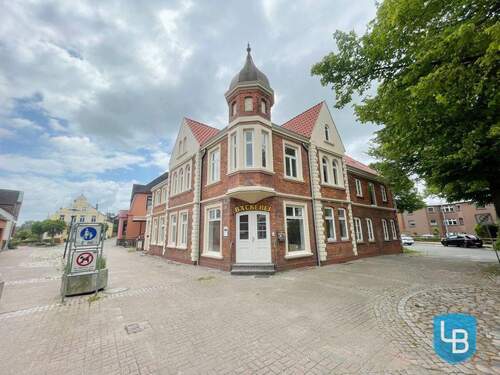 Vorderseite - Denkmalgeschütztes Wohnhaus in neuem Gewand in zentraler Lage von Schönberg!