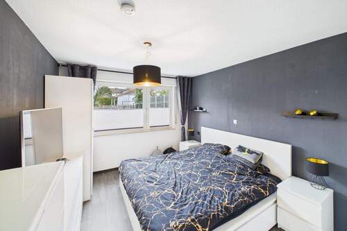 Schlafen - Etagenwohnung mit 70,00 m&sup2; in Freiberg zum Kaufen