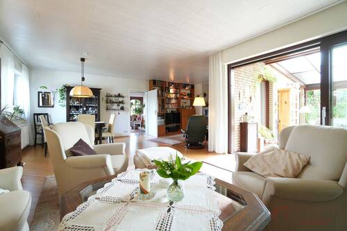 Wohn- und Esszimmer - 