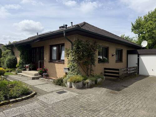 Außenansicht - 3 Zimmer Einfamilienhaus zum Kaufen in Neuenkirchen