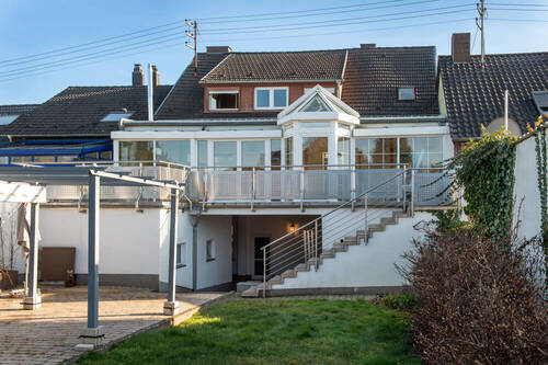 Rückansicht - Wohnen. Arbeiten. Vermieten. - 360.000,00 EUR Kaufpreis, ca.  290,00 m² Wohnfläche