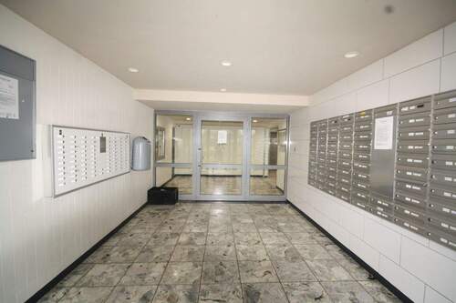 Eingangsbereich 1.JPG - Etagenwohnung mit 87,00 m² in Emden zur Miete