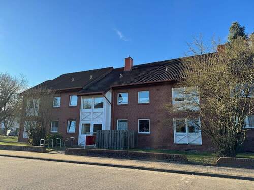 Außenansicht - Eigentumswohnung mit 3 Zimmern in beliebter Lage von Soltau mit Carport