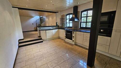 Bild 4 - Einfamilienhaus mit 230,00 m&sup2; in Troisdorf zum Kaufen