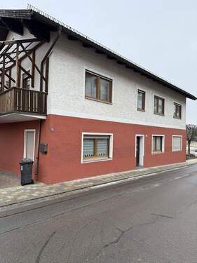 Bild 3 - 8 Zimmer Einfamilienhaus in Reichenbach