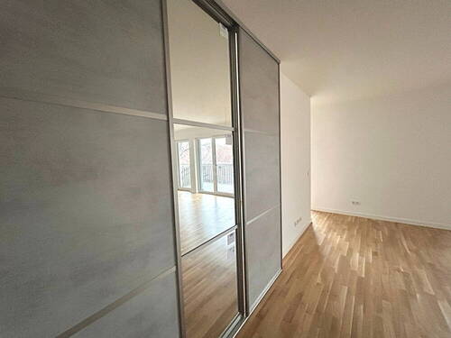 Schiebetür - Etagenwohnung mit 45,80 m&sup2; in Berlin zur Miete