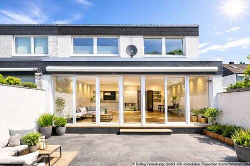 Rückansicht - Top großes Reiheneckhaus in Dortmund- Wellinghofen mit Garage