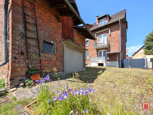 Innenhof - 9 Zimmer Mehrfamilienhaus, Wohnhaus in Vellmar