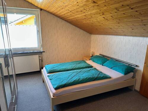 Schlafzimmer DG - 